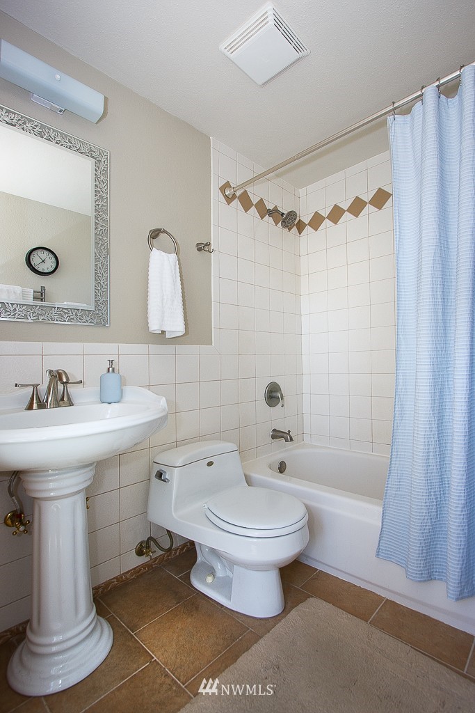 2716 Morris Avenue South Renton, WA 98055 - Photo 13 of 19