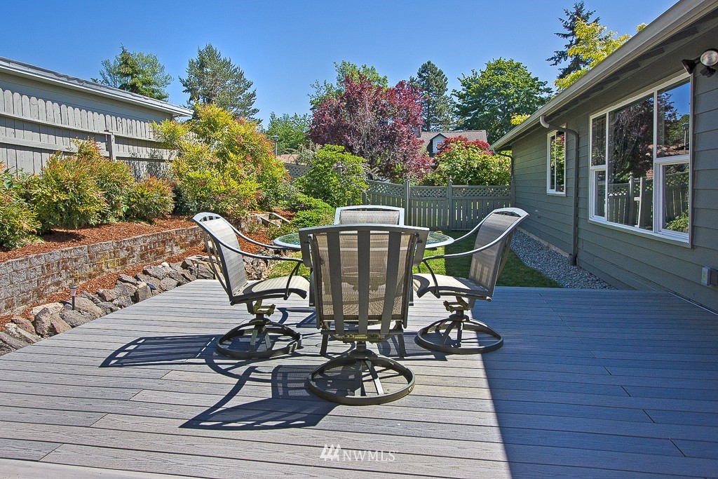 2716 Morris Avenue South Renton, WA 98055 - Photo 5 of 19