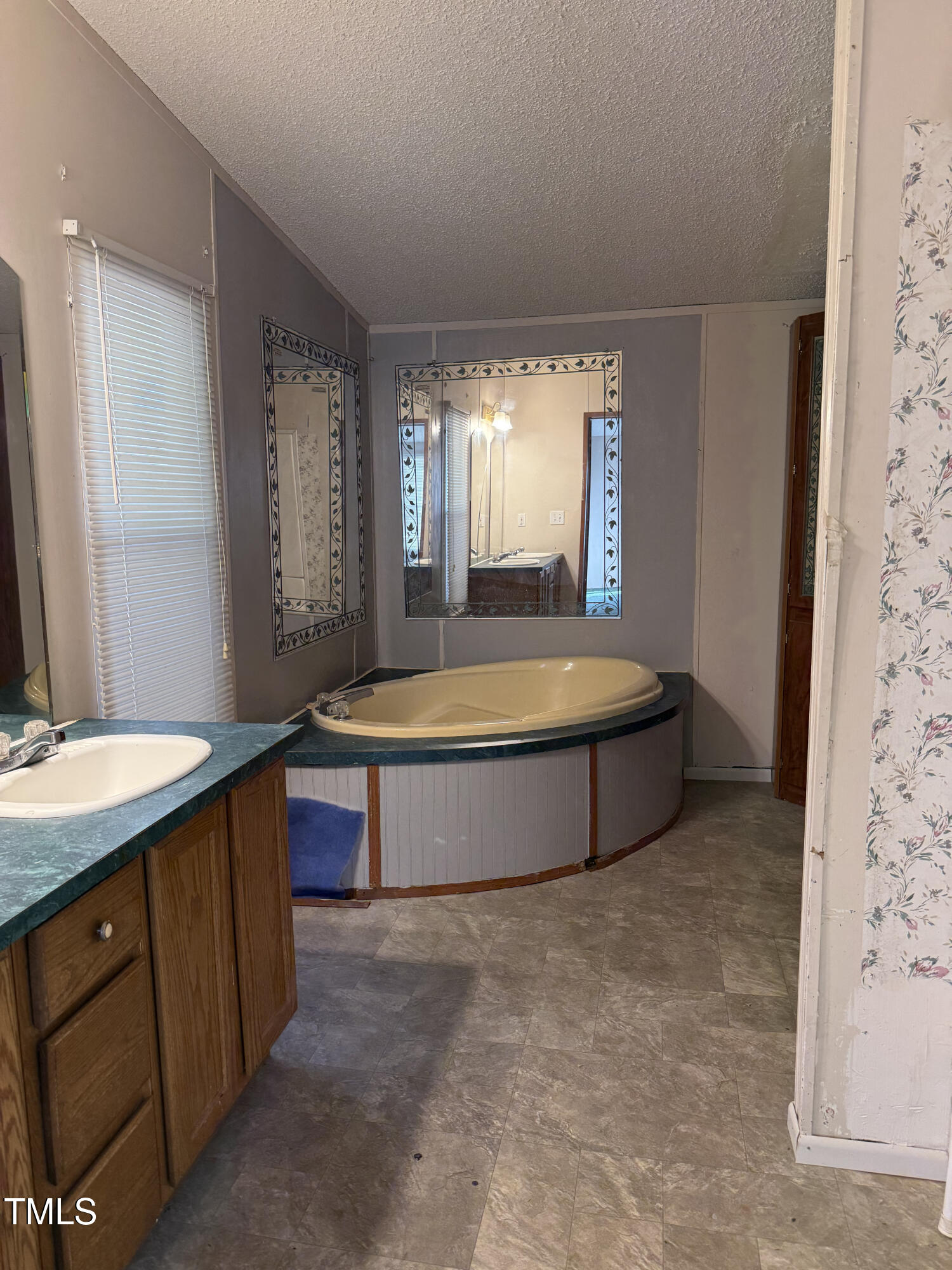 1417 Rutlege Trail Mebane, NC 27302 - Photo 10 of 31 IMG_7902 (2)