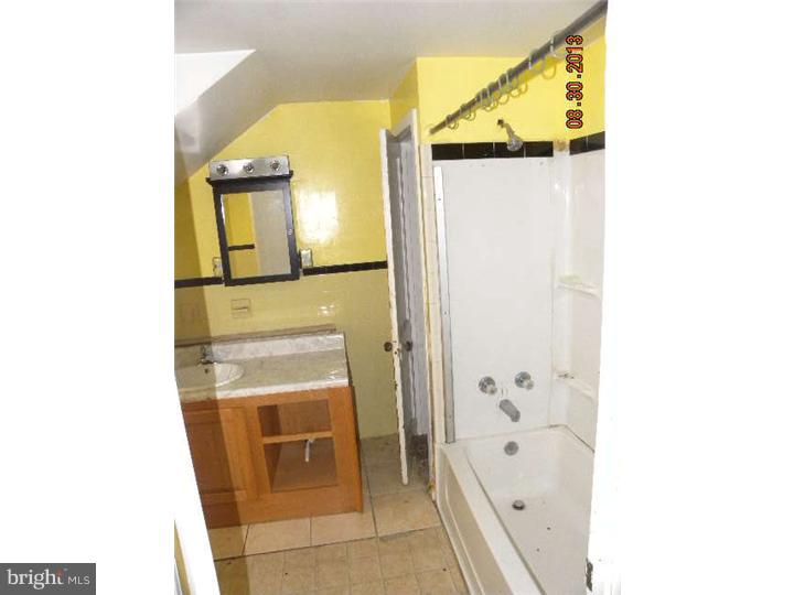 219 State Road Avondale, PA 19311 - Photo 16 of 20 Bathroom