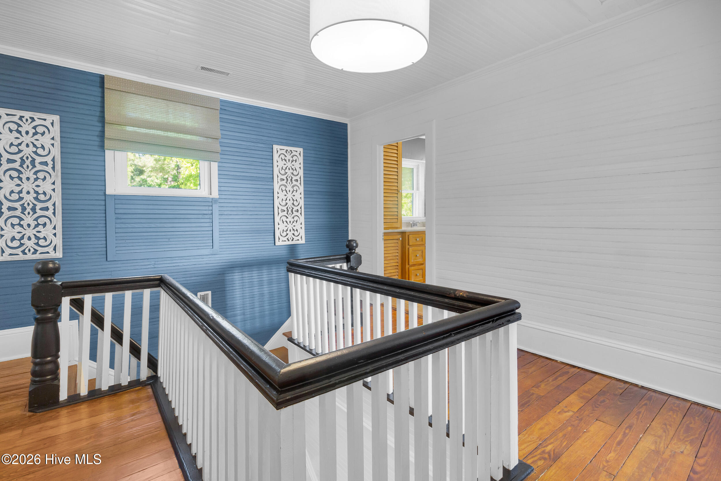 76 2nd Street Vandemere, NC 28587 - Photo 22 of 63 Stairway - 2nd Floor