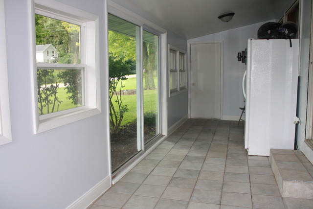5501 West Edgewood Road Dixon, IL 61021 - Photo 8 of 9