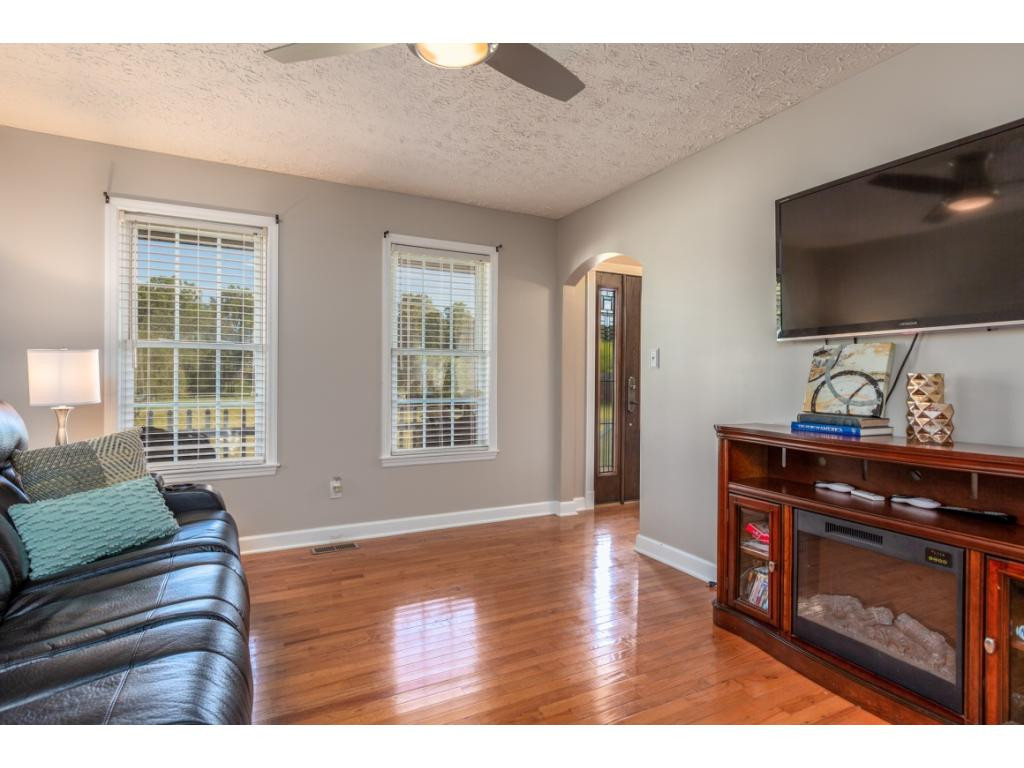 25459 Watauga Road Abingdon, VA 24211 - Photo 5 of 15 Photo 5