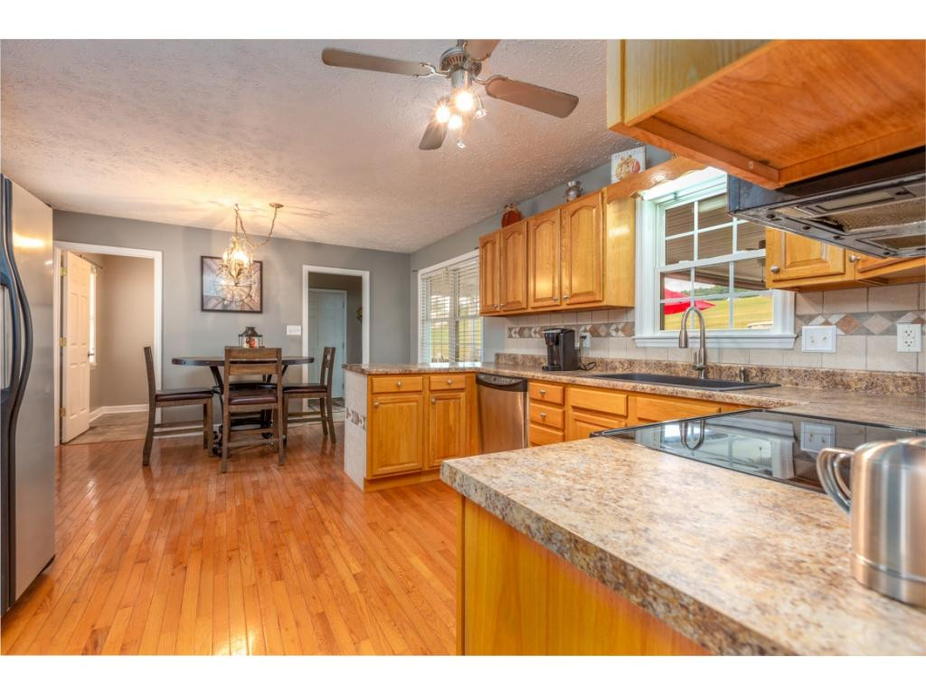 25459 Watauga Road Abingdon, VA 24211 - Photo 7 of 15 Photo 7