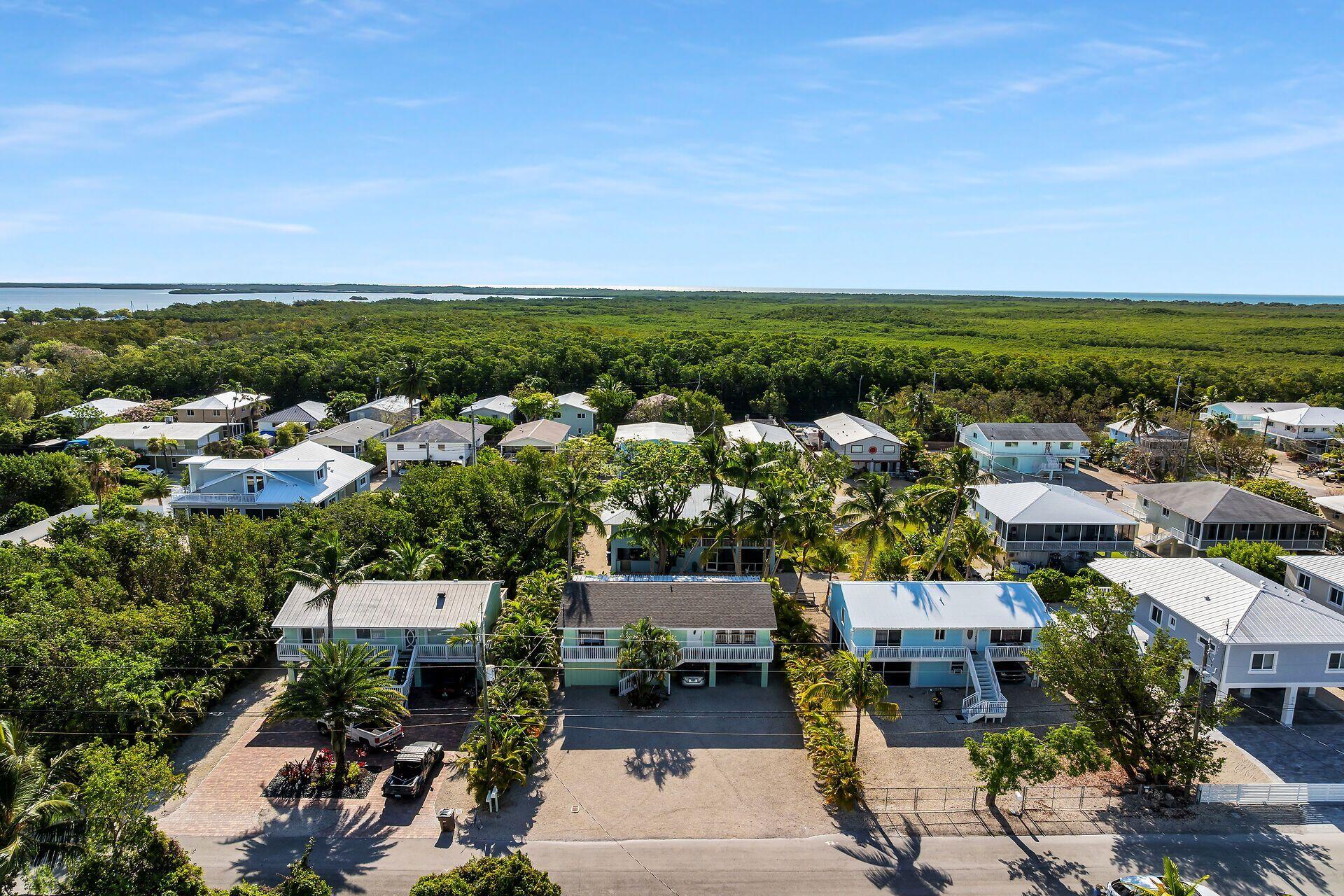 878 La Paloma Road Key Largo, FL 33037 - Photo 32 of 38 a view of a city