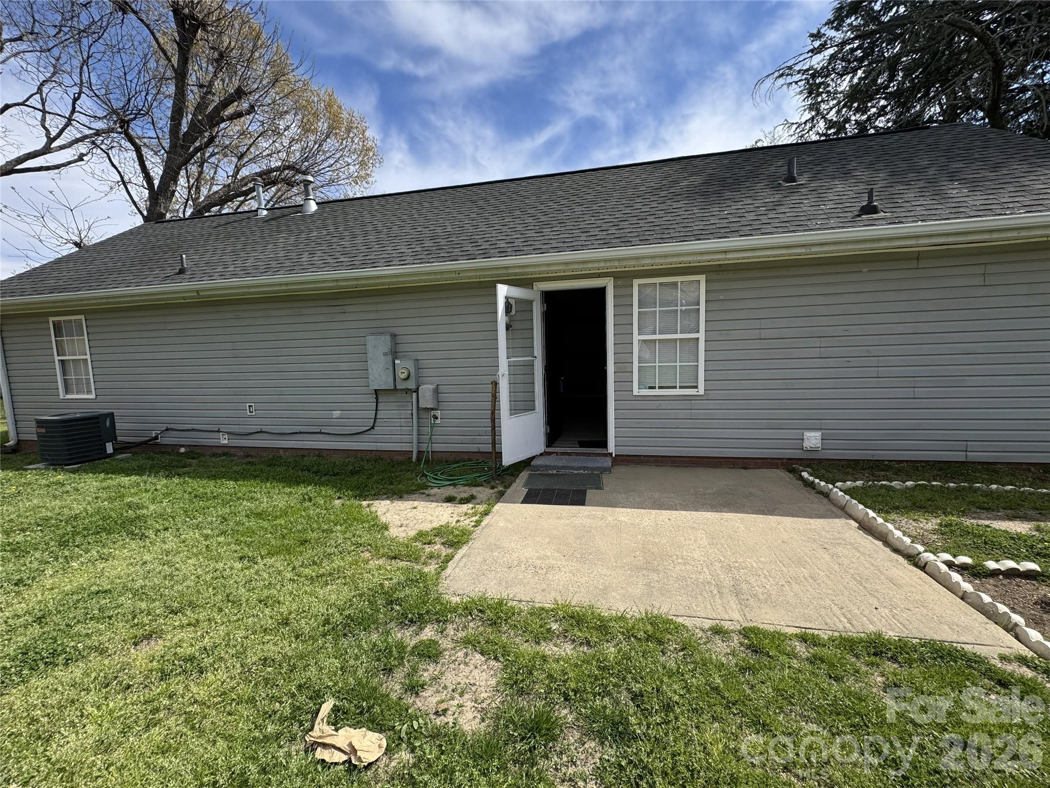 114 South Branch Street Monroe, NC 28112 - Photo 11 of 44 a backyard of a house