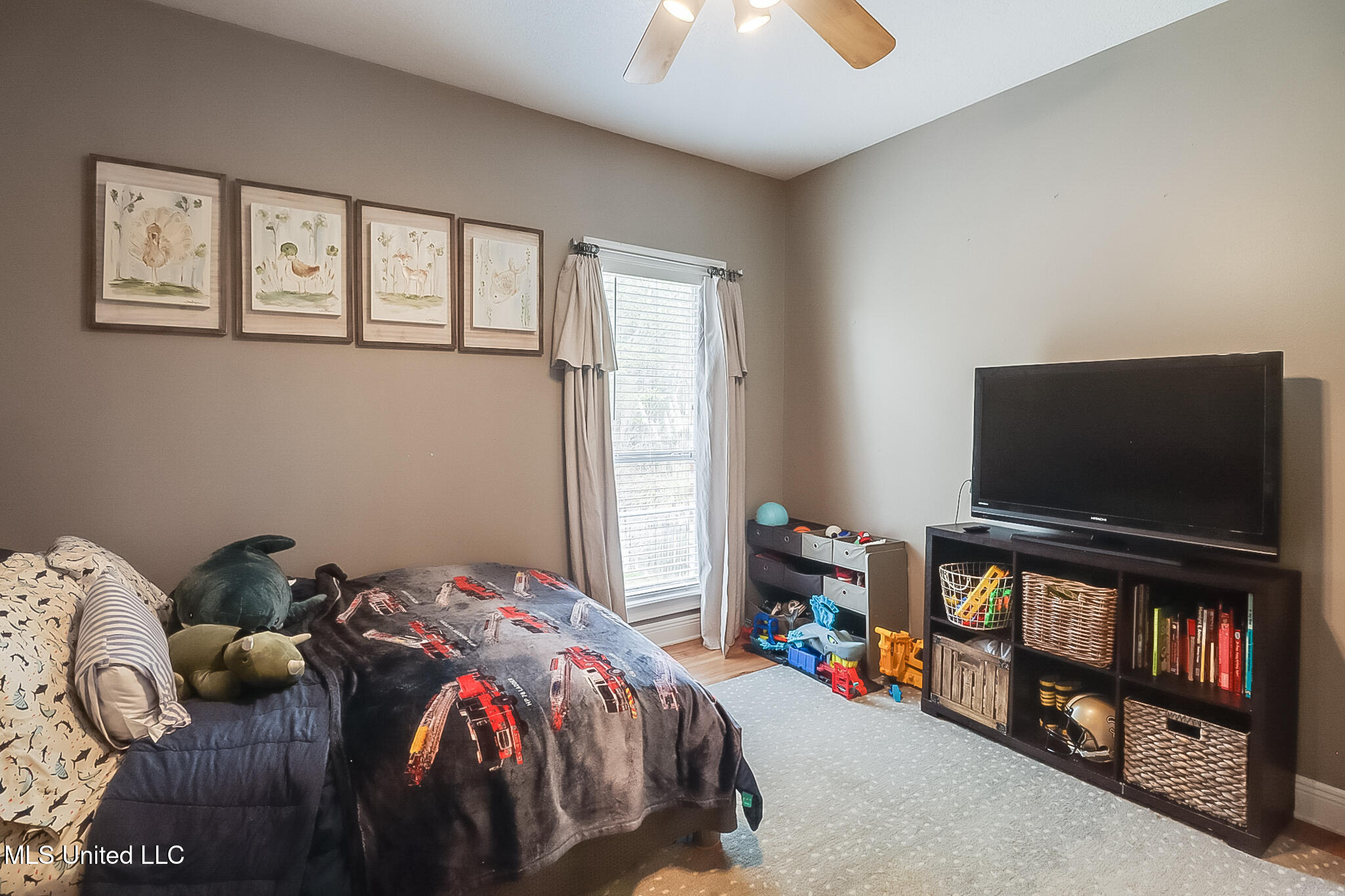 11845 River Estates Circle Biloxi, MS 39532 - Photo 23 of 31 Guest Bedroom 2