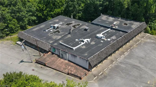 $1,250,000 | 4901 Reynolda Road, Unit ET AL, Winston-Salem, NC 27106