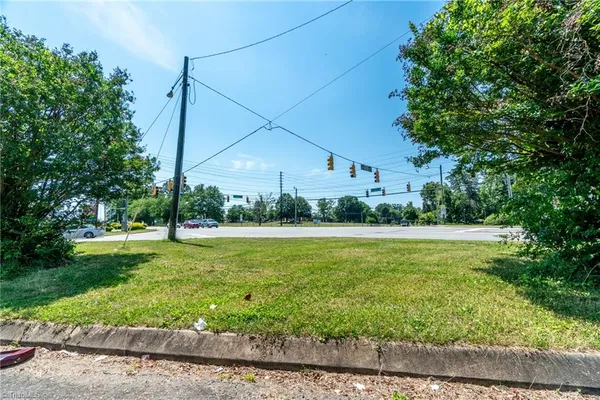 $1,250,000 | 4901 Reynolda Road, Unit ET AL, Winston-Salem, NC 27106
