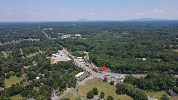 $1,250,000 | 4901 Reynolda Road, Unit ET AL, Winston-Salem, NC 27106