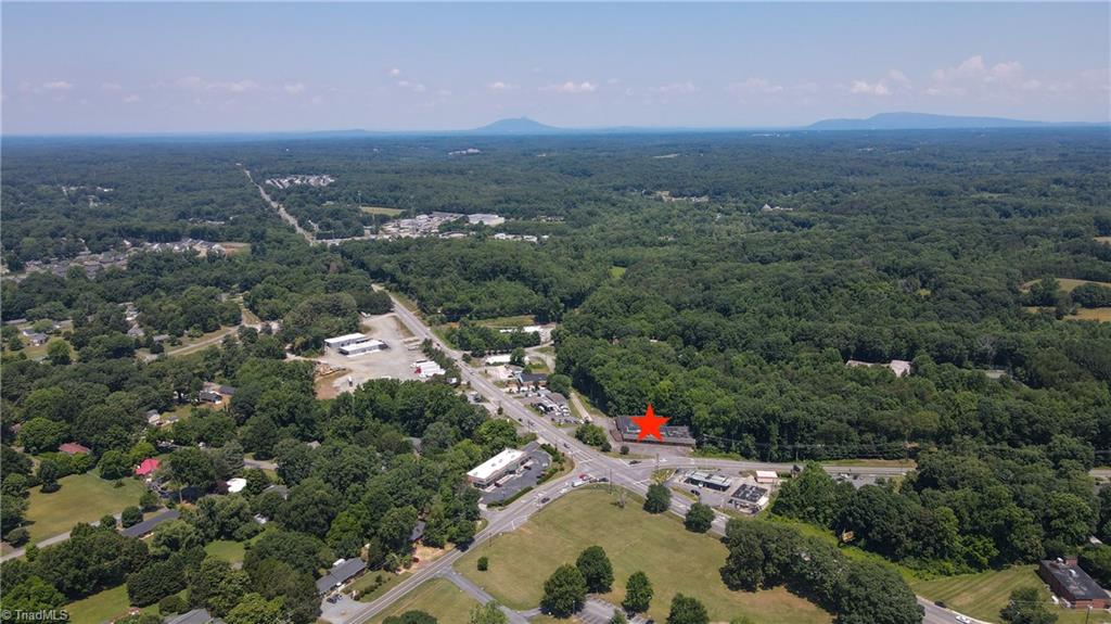 4901 Reynolda Road, Unit ET AL Winston-Salem, NC 27106 - Photo 4 of 35