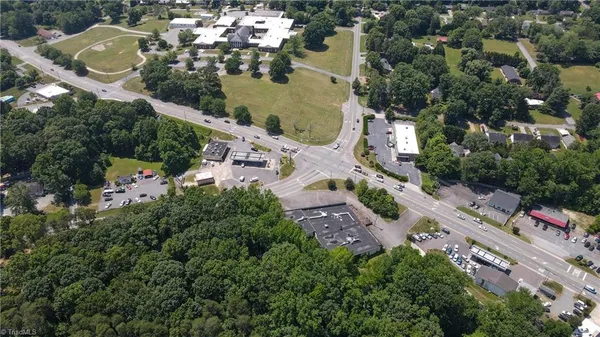 $1,250,000 | 4901 Reynolda Road, Unit ET AL, Winston-Salem, NC 27106