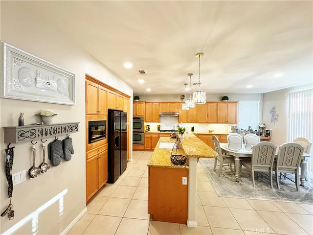 $1,100,000 | 23375 Toronja Corte, Corona, CA 92883