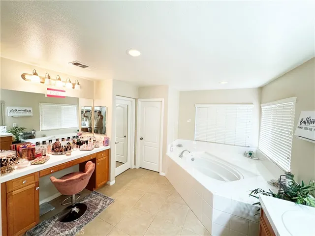 $1,100,000 | 23375 Toronja Corte, Corona, CA 92883