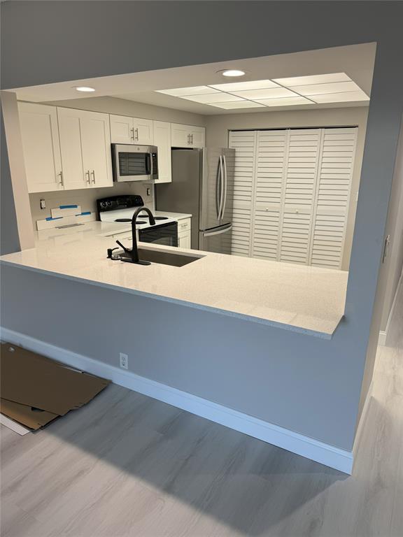 2731 Northeast 28th Court, Unit 3 Lighthouse Point, FL 33064 - Photo 14 of 33