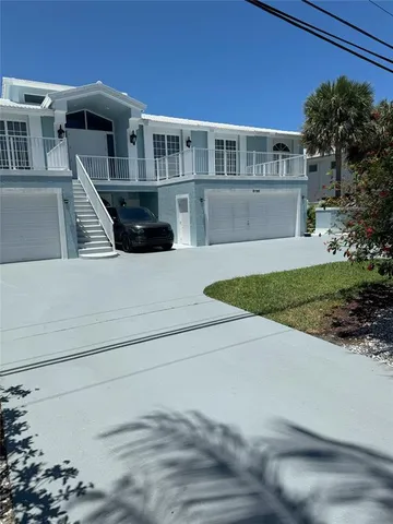 $3,200 | 2731 Northeast 28th Court, Unit 3, Lighthouse Point, FL 33064