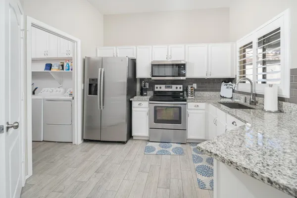 $2,700 | 8164 West Zoe Ella Way, Peoria, AZ 85382