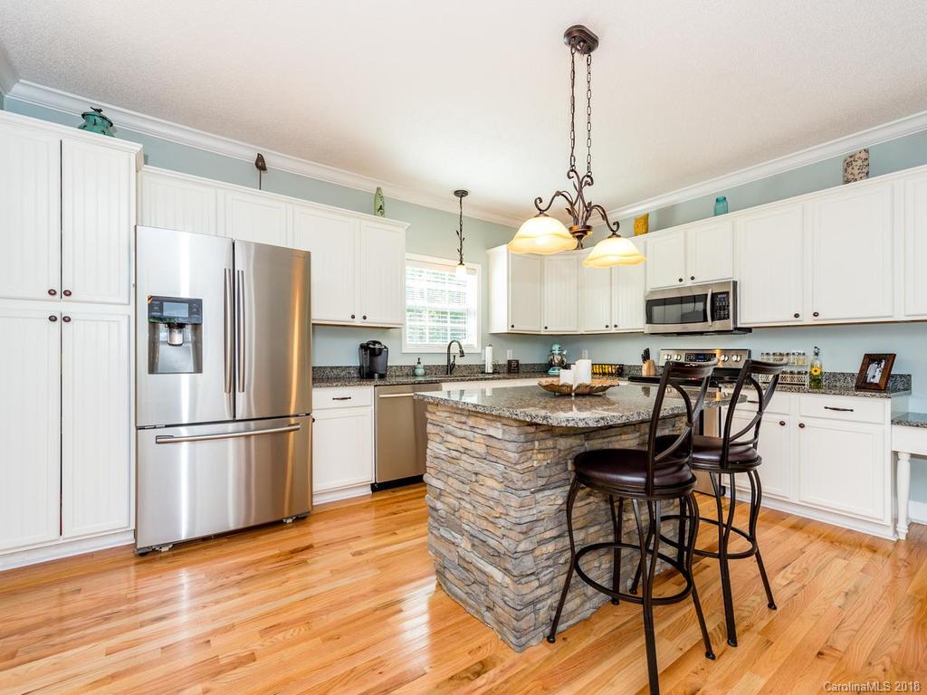 60 McFee Road Candler, NC 28715 - Photo 8 of 25