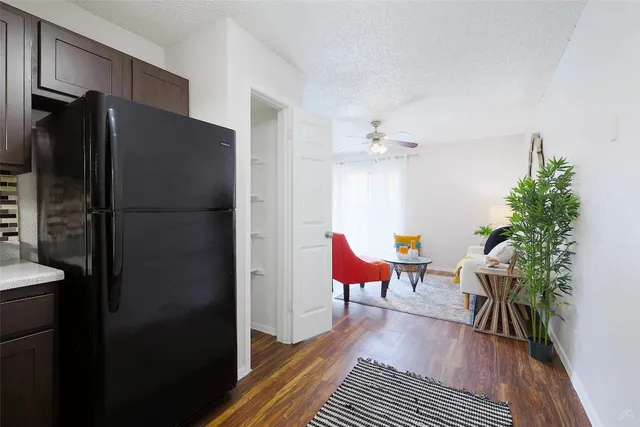 $799 | 6808 South I-35 Frontage Road, Unit 214, Austin, TX 78745