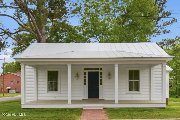 $349,000 | 301 West Gale Street, Edenton, NC 27932