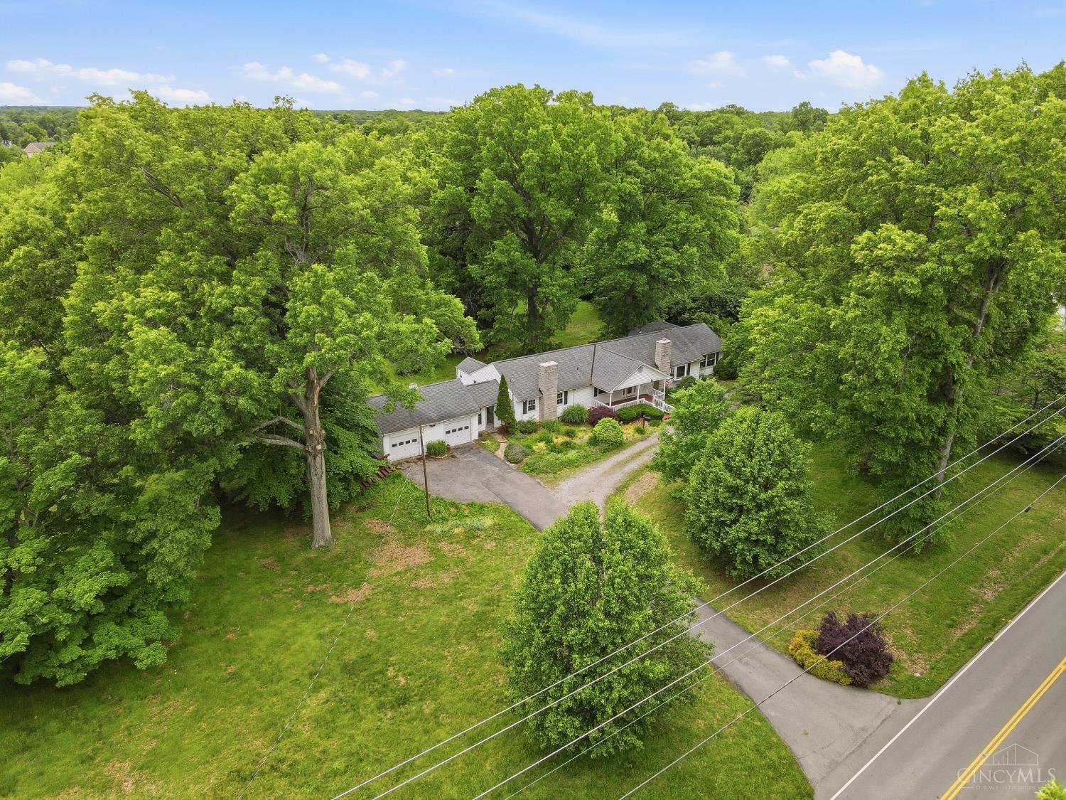 3731 Merwin 10 Mile Road Cincinnati, OH 45245 - Photo 2 of 49