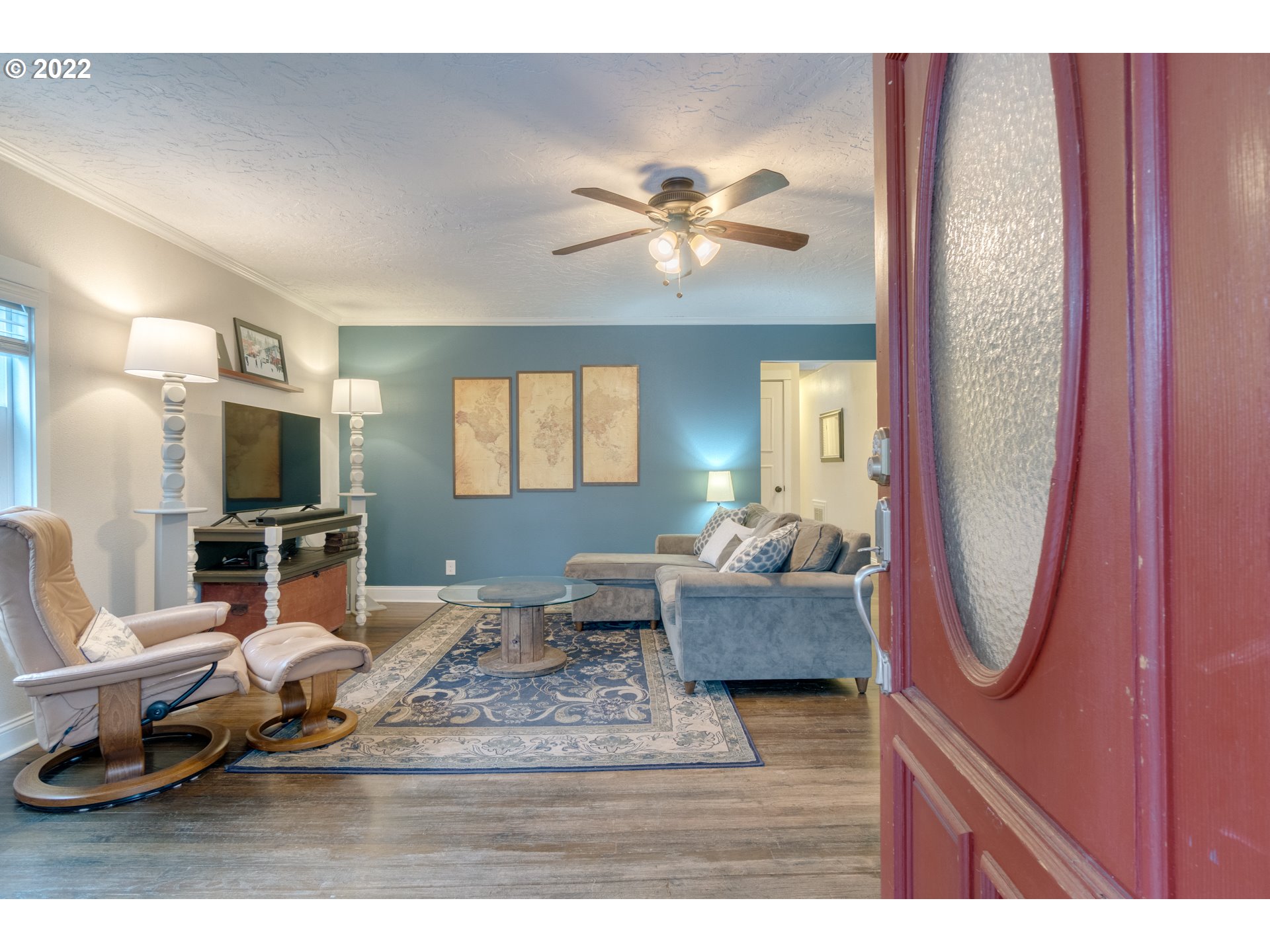 2525 Southwest Custer Street Portland, OR 97219 - Photo 3 of 32 Gallery Image 3