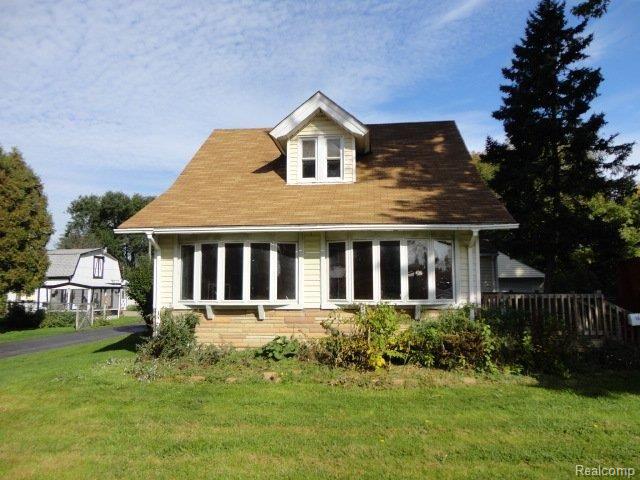 18019 Martin Road Roseville, MI 48066 - Photo 1 of 14 DSC04927