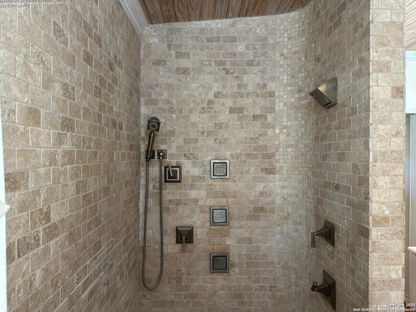 148 Robindale West Road Bandera, TX 78003 - Photo 13 of 24 a bathroom with a shower