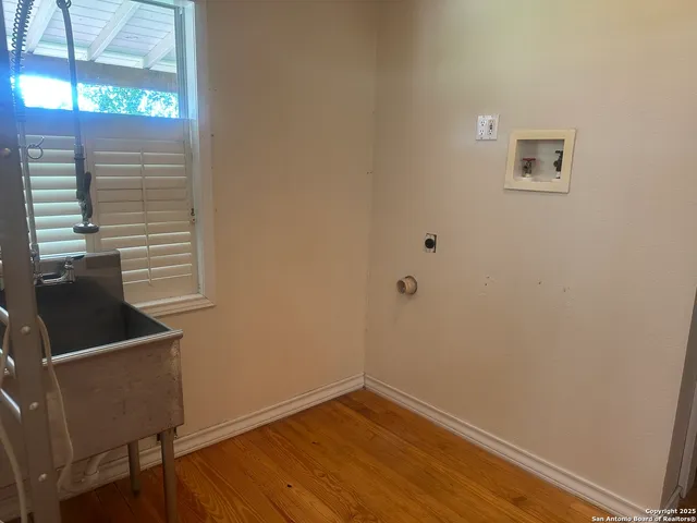 $2,030 | 148 Robindale West Road, Bandera, TX 78003