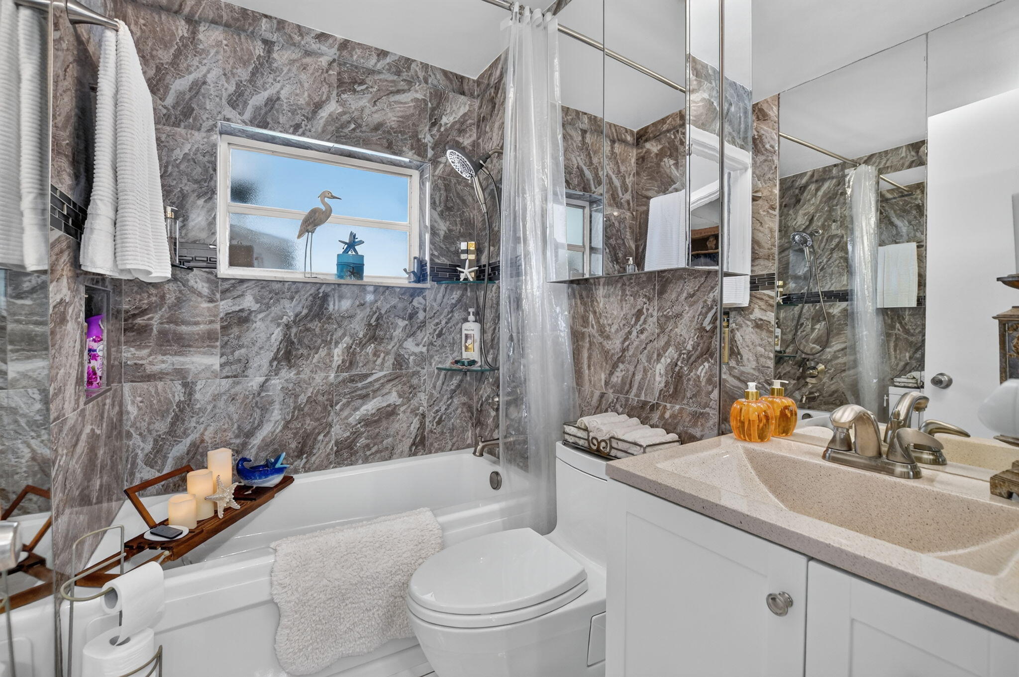 11078 Delta Circle Boca Raton, FL 33428 - Photo 22 of 43 11078 2nd bath 1