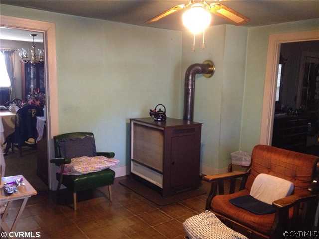 10449 Lewistown Road Ashland, VA 23005 - Photo 4 of 5 Living Room