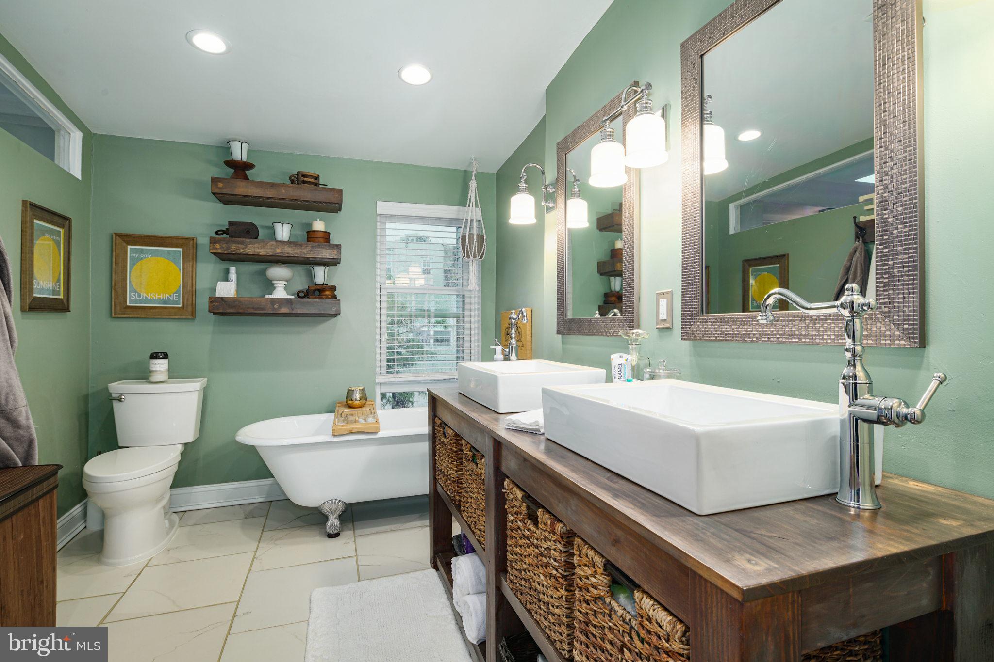 2226 St Albans Street Philadelphia, PA 19146 - Photo 15 of 21