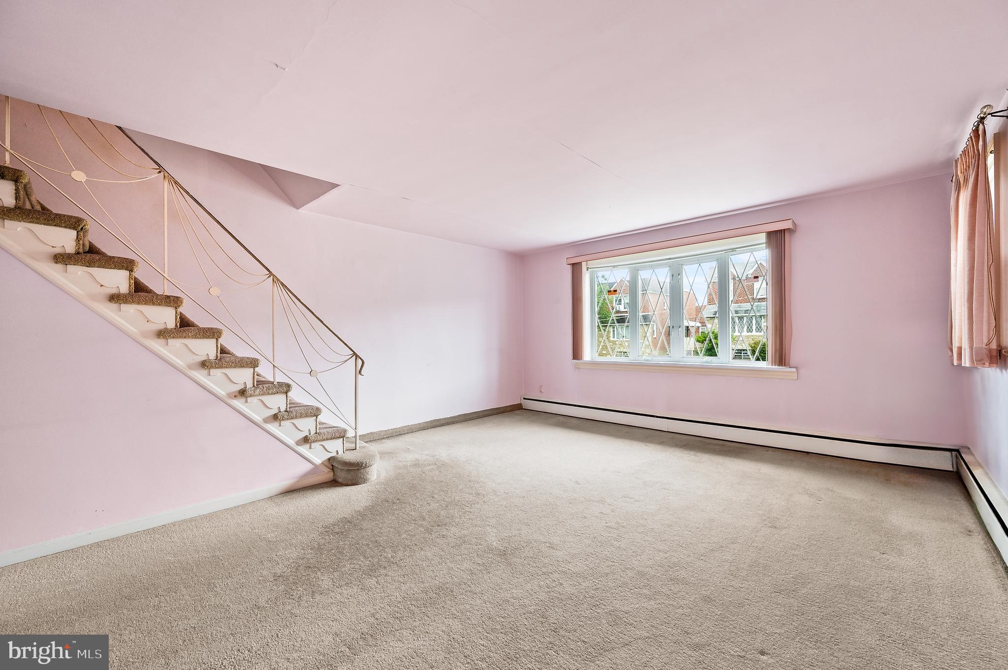 1717 Danforth Street Philadelphia, PA 19152 - Photo 3 of 23