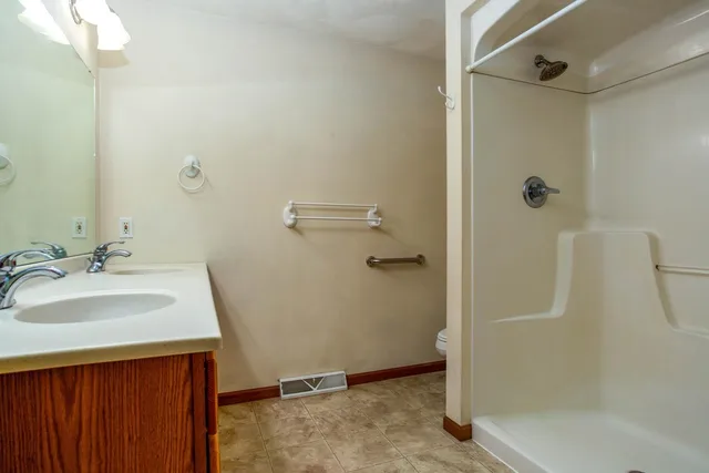 $614,900 | 3705 North Harvest View Drive, Janesville, WI 53548