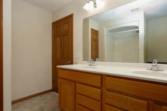 $614,900 | 3705 North Harvest View Drive, Janesville, WI 53548