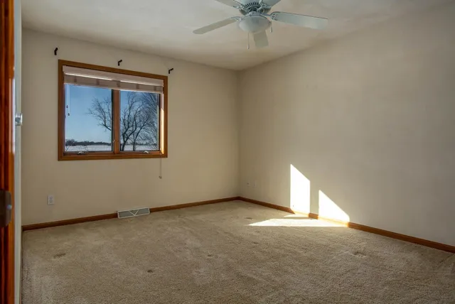 $614,900 | 3705 North Harvest View Drive, Janesville, WI 53548