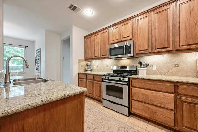 $2,350 | 130 Farm House Road, San Marcos, TX 78666