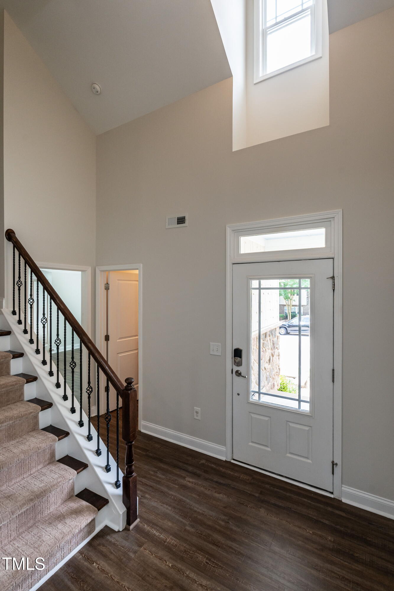 5638 Wade Park Boulevard Raleigh, NC 27607 - Photo 11 of 38 005-original-foyer