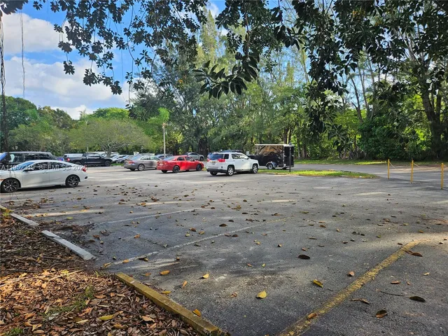 $1,500 | 4384 Northwest 9th Avenue, Unit 203C, Deerfield Beach, FL 33064