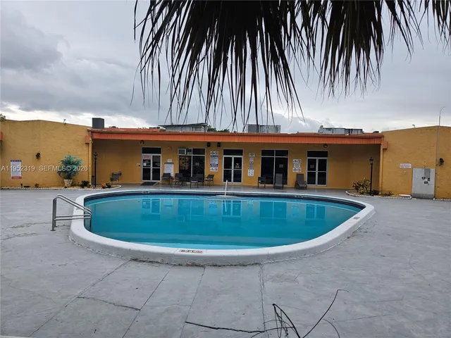 $1,500 | 4384 Northwest 9th Avenue, Unit 203C, Deerfield Beach, FL 33064