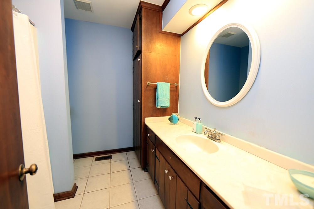 2908 Rue Sans Famille Raleigh, NC 27607 - Photo 8 of 13