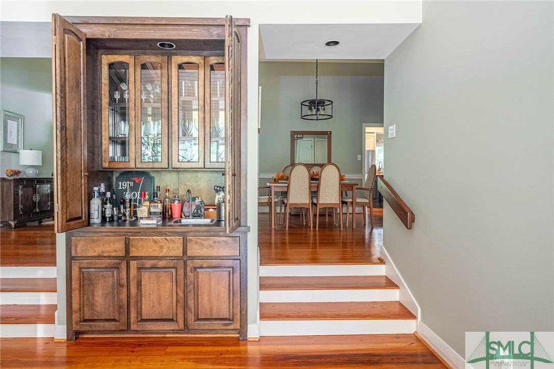 205 Bartram Road Savannah, GA 31411 - Photo 7 of 43 Steps down to vaulted Great Room with wonderful fi