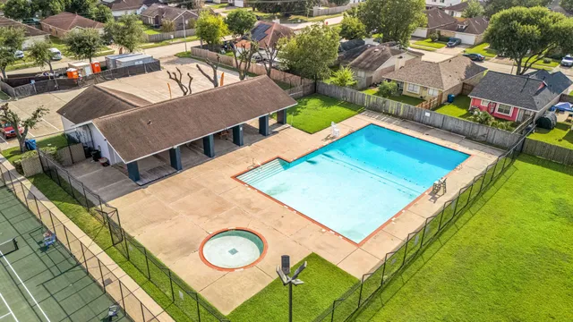 $225,000 | 1346 Castle Glen Drive, Houston, TX 77015