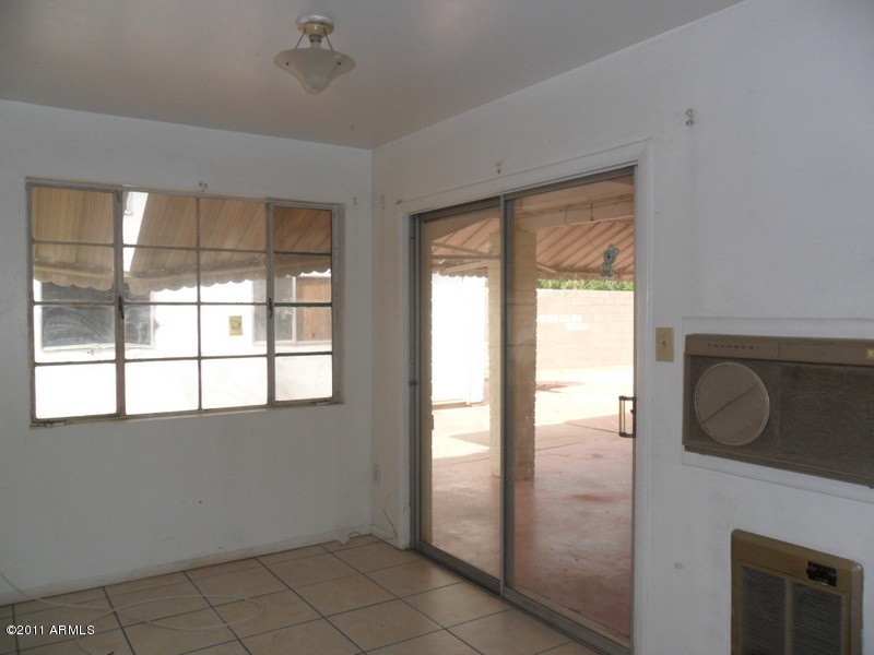3348 East Granada Road Phoenix, AZ 85008 - Photo 21 of 31 SAM_1835