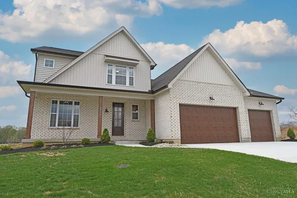 $649,900 | 3704 Silax Drive, Hamilton, OH 45013