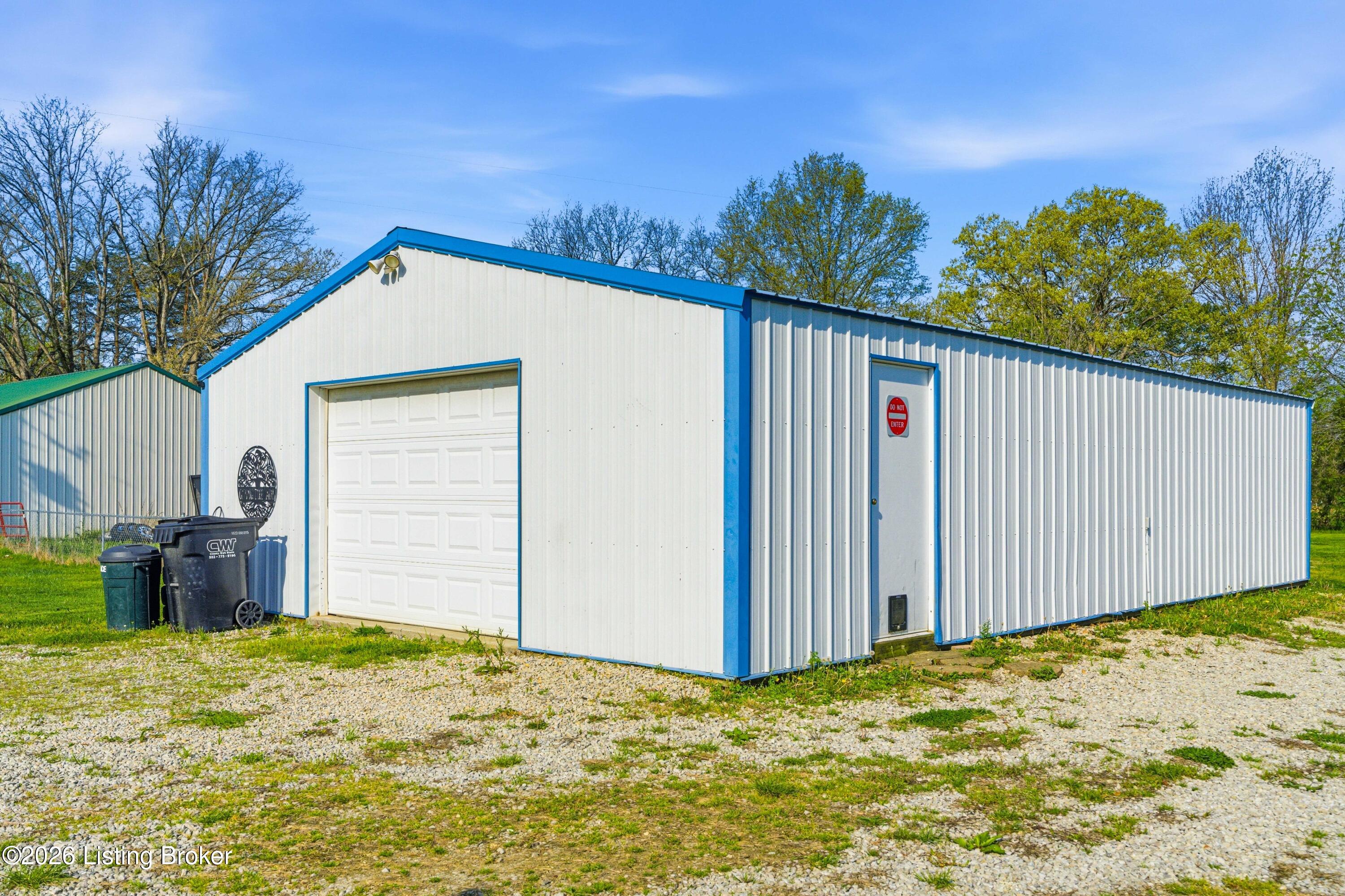 2010 Beech Grv Road Shepherdsville, KY 40165 - Photo 38 of 82 DSC07431