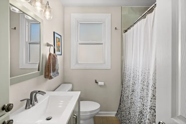 $449,900 | 817 East Forest Avenue, Wheaton, IL 60187