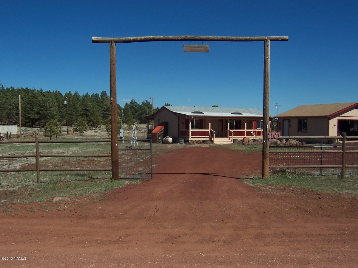 1101 North Whitney Road Williams, AZ 86046 - Photo 1 of 12 Country living