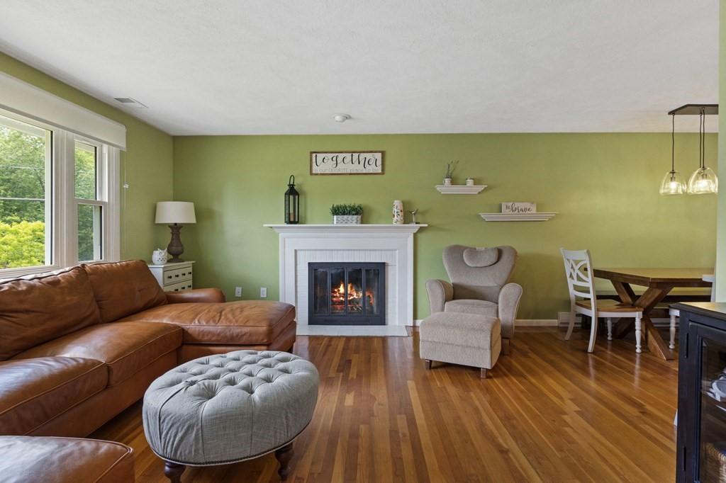 4 Longfellow Road Northborough, MA 01532 - Photo 13 of 42 Gallery Image 13