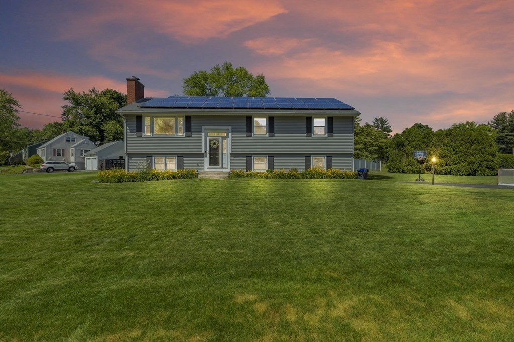 4 Longfellow Road Northborough, MA 01532 - Photo 2 of 42 Gallery Image 2